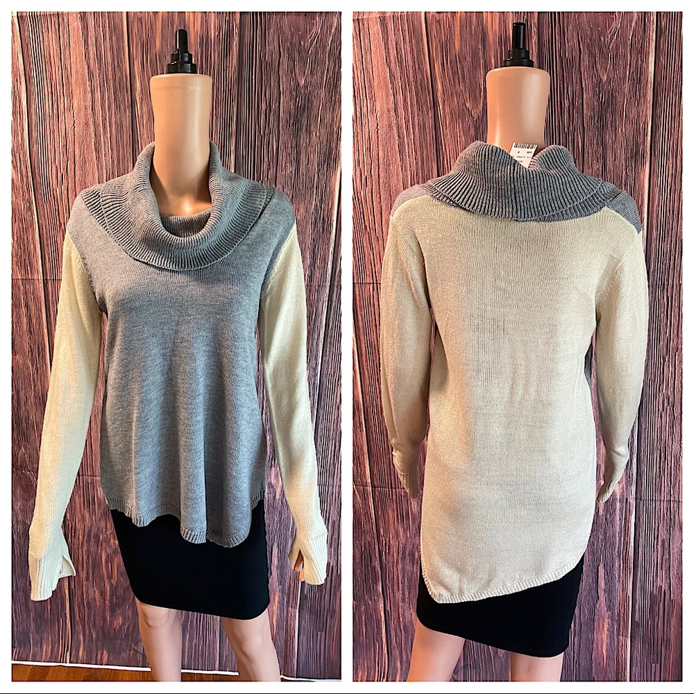 Allison Brittney NWT size medium cream & gray turtleneck slouchy boho sweater